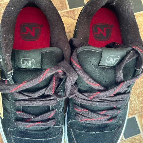NSS Black & red NSS skater sneakers men's size 8 - Picture 7 of 13